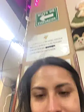 Effyvice13 online show from December 2025 12:37:02 AM