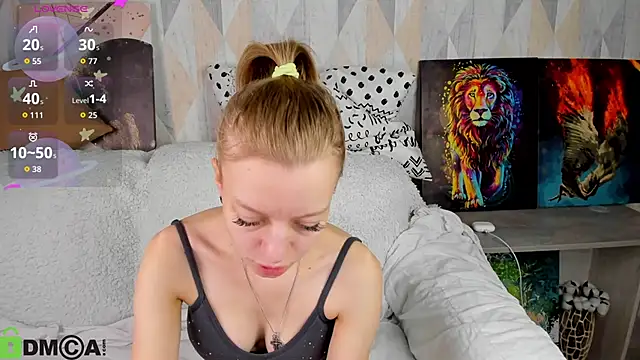 Michelle Blond online show from October 2025 08:23:02 AM