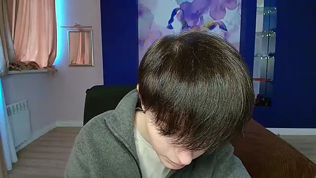 EmiliaYours online show from December 2024 12:27:01 PM