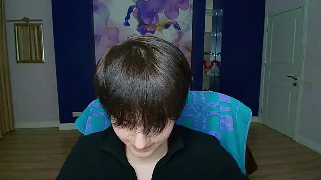 EmiliaYours online show from February 2025 04:33:01 PM