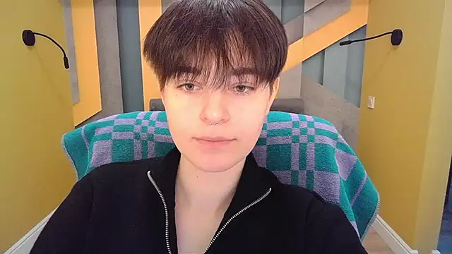 EmiliaYours online show from March 2025 01:19:02 PM