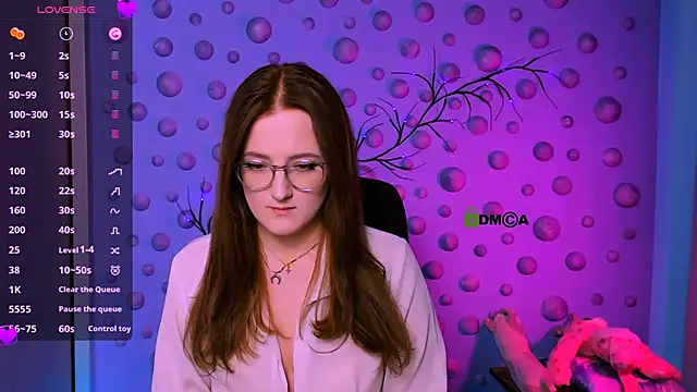 luna berryy online show from December 2025 09:09:02 PM