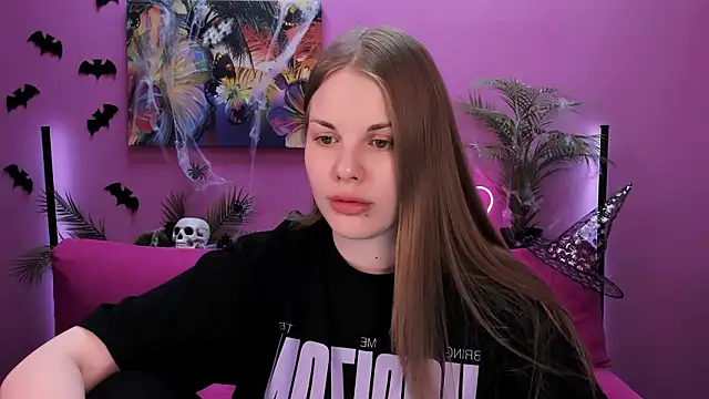 holy kitty online show from October 2025 09:10:01 AM