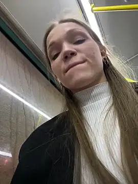 KitteCat online show from December 2024 01:53:02 PM