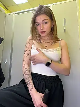 KitteCat online show from January 2026 07:46:01 AM