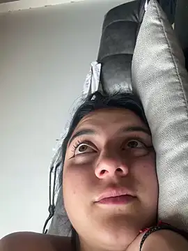 Snapshot of Cassie-millers chatting on December 2024 06:39:02 PM Cassie-millers online show from December 2024 06:39:02 PM