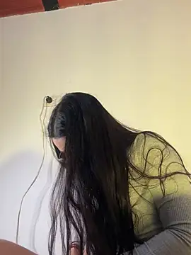 Snapshot of Cassie-millers chatting on December 2024 12:56:02 PM Cassie-millers online show from December 2024 12:56:02 PM