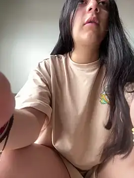 Snapshot of Cassie-millers chatting on December 2024 03:01:01 PM Cassie-millers online show from December 2024 03:01:01 PM