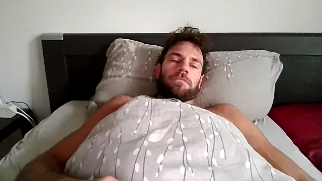 Snapshot of alpha-hunk chatting on October 2025 06:43:02 AM alpha-hunk online show from October 2025 06:43:02 AM