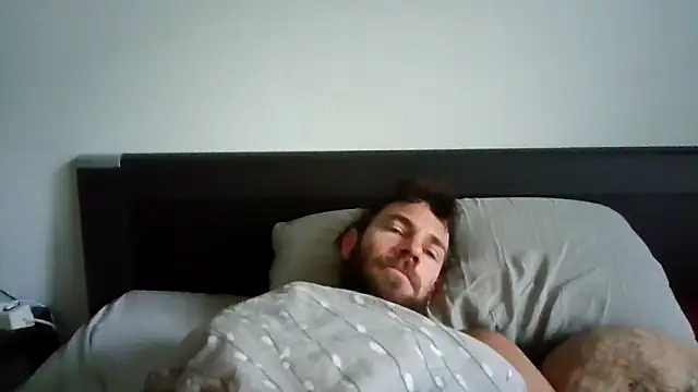 Snapshot of alpha-hunk chatting on October 2025 07:28:01 AM alpha-hunk online show from October 2025 07:28:01 AM