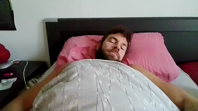 Snapshot of alpha-hunk chatting on October 2025 08:53:01 AM alpha-hunk online show from October 2025 08:53:01 AM