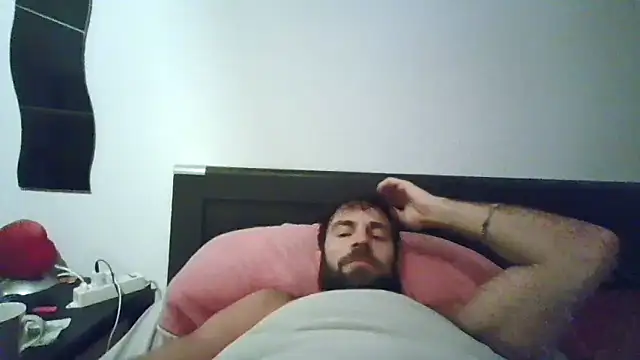 Snapshot of alpha-hunk chatting on October 2025 09:21:02 PM alpha-hunk online show from October 2025 09:21:02 PM