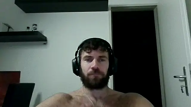 Snapshot of alpha-hunk chatting on November 2025 09:28:01 PM alpha-hunk online show from November 2025 09:28:01 PM