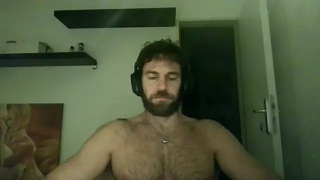 Snapshot of alpha-hunk chatting on November 2025 09:39:02 PM alpha-hunk online show from November 2025 09:39:02 PM