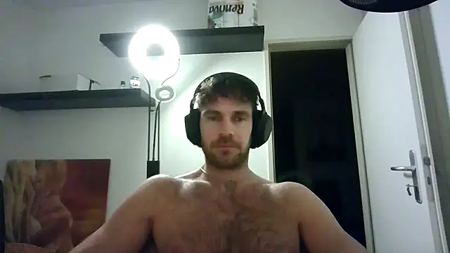 Snapshot of alpha-hunk chatting on November 2025 09:26:01 PM alpha-hunk online show from November 2025 09:26:01 PM