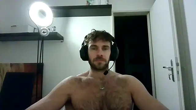 Snapshot of alpha-hunk chatting on November 2025 09:50:01 PM alpha-hunk online show from November 2025 09:50:01 PM