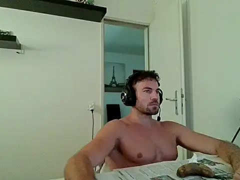 Snapshot of alpha-hunk chatting on July 2026 07:23:02 AM alpha-hunk online show from July 2026 07:23:02 AM