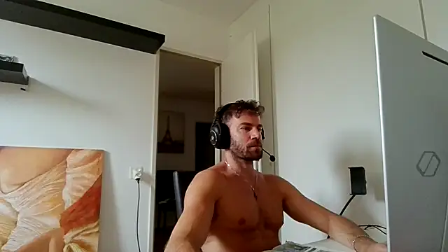 Snapshot of alpha-hunk chatting on July 2026 09:35:01 AM alpha-hunk online show from July 2026 09:35:01 AM