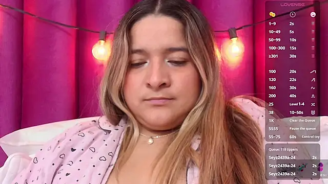 collegepawglovedaddy online show from January 2025 05:19:02 AM