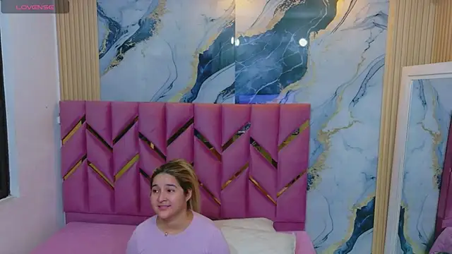 collegepawglovedaddy online show from April 2026 08:03:01 PM