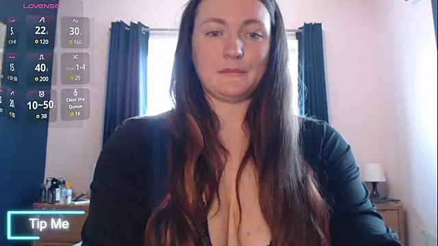 Snapshot of BustyBonnieUK chatting on January 2025 09:52:02 AM BustyBonnieUK online show from January 2025 09:52:02 AM
