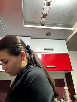 aurora divine online show from September 2025 10:54:02 PM