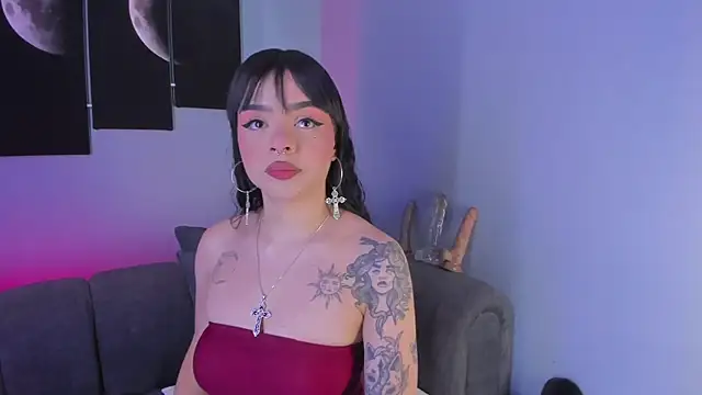 maddy walker online show from January 2025 09:11:02 PM