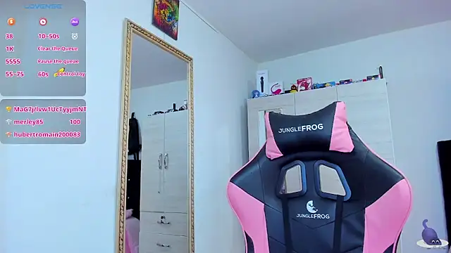 Lucyy-hess online show from December 2024 06:23:02 PM