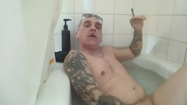 CandiedPompano online show from October 2025 03:17:01 AM