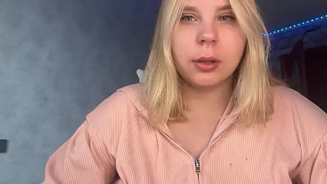 Thalia  Star online show from October 2025 09:00:01 AM