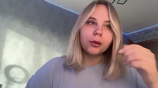 Thalia  Star online show from November 2025 10:58:02 AM