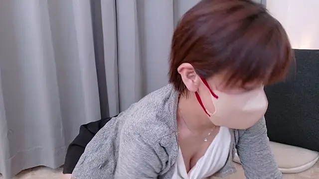 Risa 06 online show from December 2025 12:43:01 PM