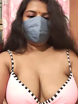 Snapshot of Dr_Chhaya chatting on July 2026 05:10:02 AM Dr Chhaya online show from July 2026 05:10:02 AM