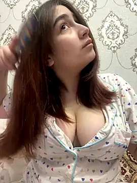 StormBeverly online show from December 2025 01:16:02 PM