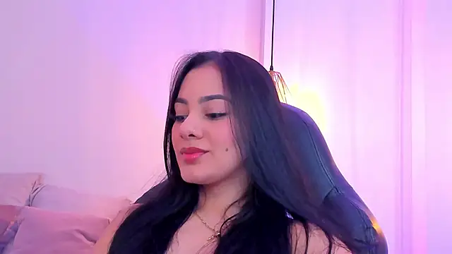 mallie quinn online show from February 2025 04:00:02 PM