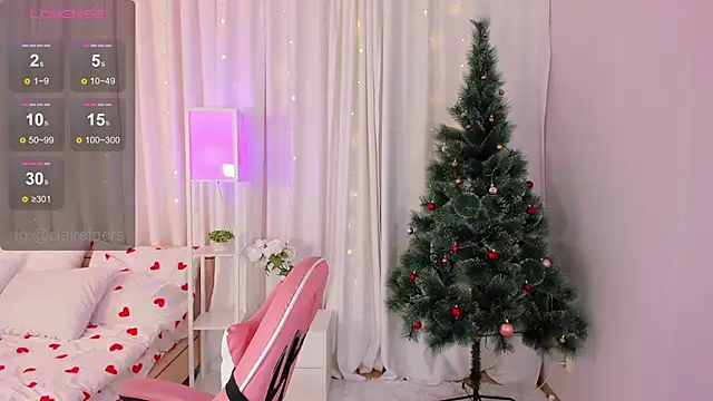 Snapshot of ClaireFaers_ chatting on December 2024 12:11:01 PM ClaireFaers  online show from December 2024 12:11:01 PM