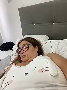 AntonellaAlondra4 online show from March 2025 01:42:01 PM