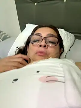 AntonellaAlondra4 online show from September 2025 10:59:01 AM