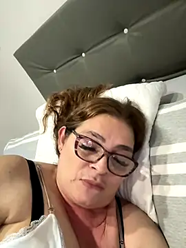 AntonellaAlondra4 online show from September 2025 03:05:01 AM