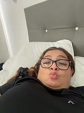 AntonellaAlondra4 online show from March 2026 12:44:01 PM