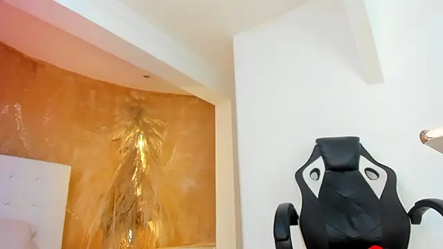 APRILL FOXX online show from January 2025 05:02:02 PM