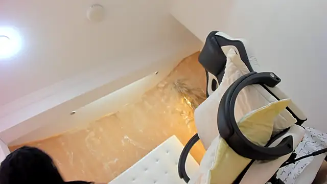 APRILL FOXX online show from February 2025 03:53:01 AM