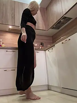 AdeleRoberts online show from February 2025 08:21:02 AM