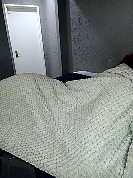 slimcate91 online show from November 2025 09:40:01 PM