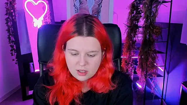 NielletaBlossom online show from February 2025 05:29:02 PM