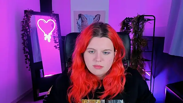 NielletaBlossom online show from February 2025 11:45:01 PM