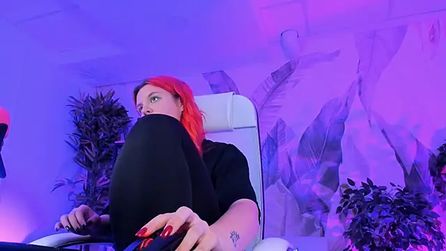 NielletaBlossom online show from February 2025 11:40:02 AM