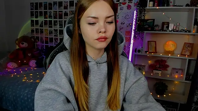 AkiraKatsu online show from September 2025 11:37:01 AM