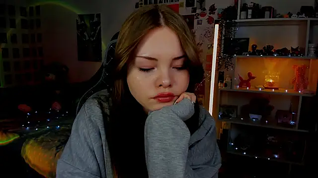 AkiraKatsu online show from April 2026 12:37:01 PM