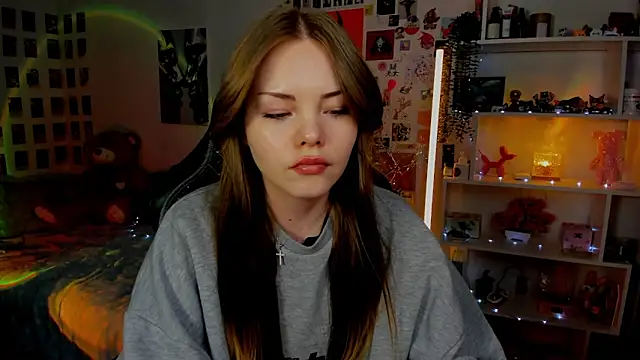 AkiraKatsu online show from April 2026 12:25:02 PM